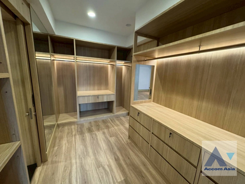 15  3 br Apartment for rent and sale in Sukhumvit ,Bangkok BTS Phrom Phong at Children Dreaming Place AA45315