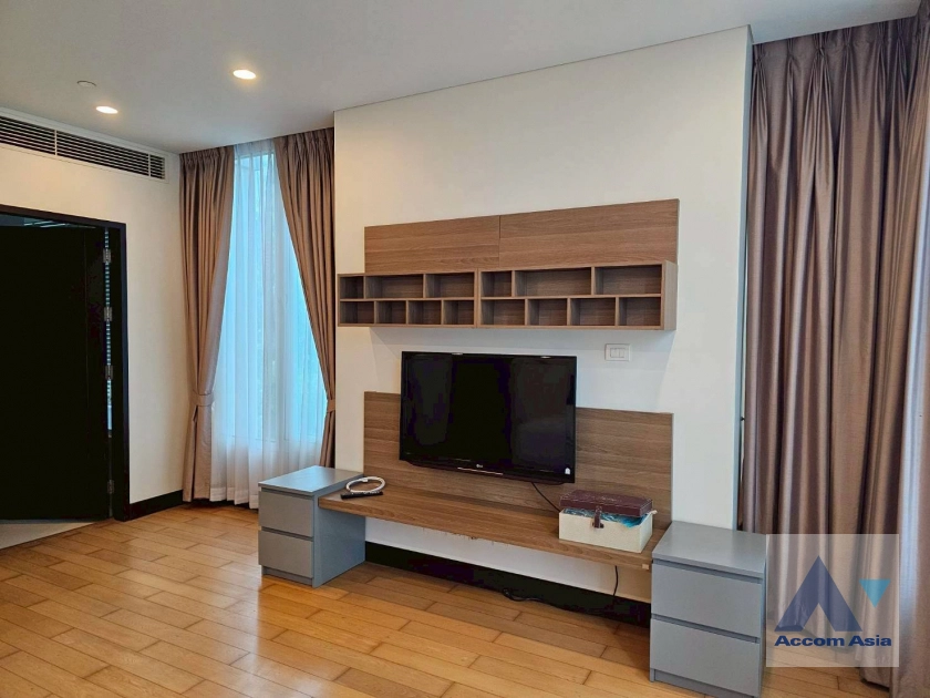9  2 br Condominium For Rent in Ploenchit ,Bangkok BTS Chitlom at The Park Chidlom AA45318