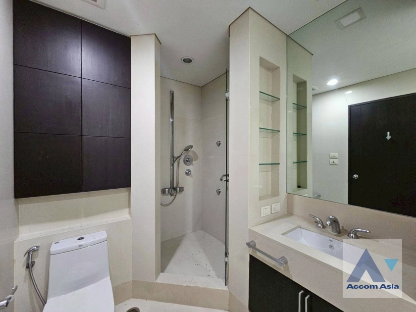 14  2 br Condominium For Rent in Ploenchit ,Bangkok BTS Chitlom at The Park Chidlom AA45318