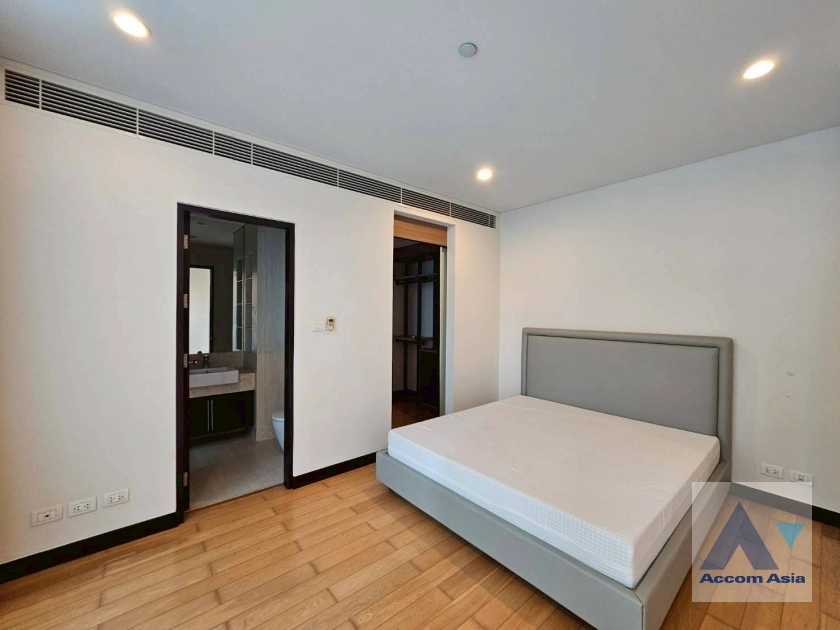 12  2 br Condominium For Rent in Ploenchit ,Bangkok BTS Chitlom at The Park Chidlom AA45318