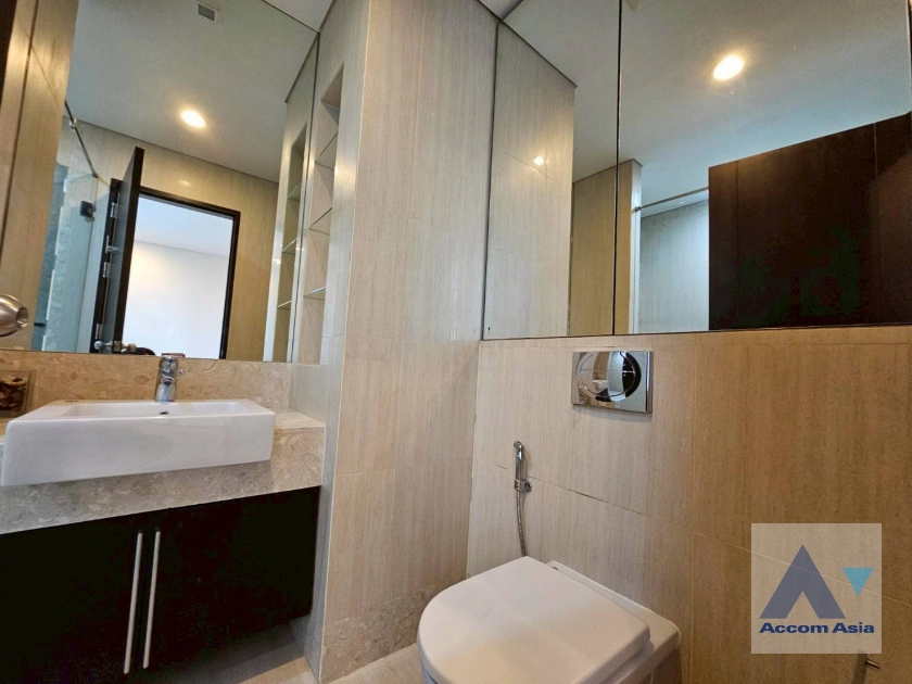 16  2 br Condominium For Rent in Ploenchit ,Bangkok BTS Chitlom at The Park Chidlom AA45318