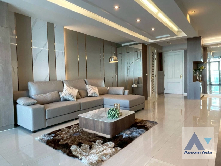  1  2 br Condominium For Rent in Ploenchit ,Bangkok BTS Ploenchit at Athenee Residence AA45320