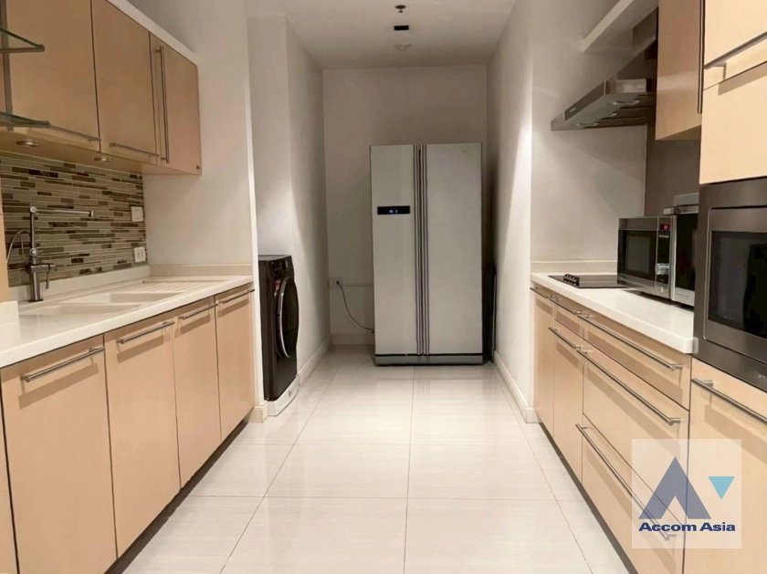 5  2 br Condominium For Rent in Ploenchit ,Bangkok BTS Ploenchit at Athenee Residence AA45320