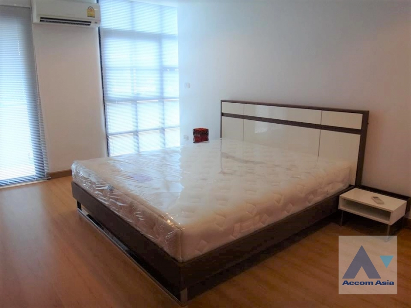 9  2 br Condominium for rent and sale in Silom ,Bangkok BTS Sala Daeng - MRT Silom at Silom Terrace AA45322