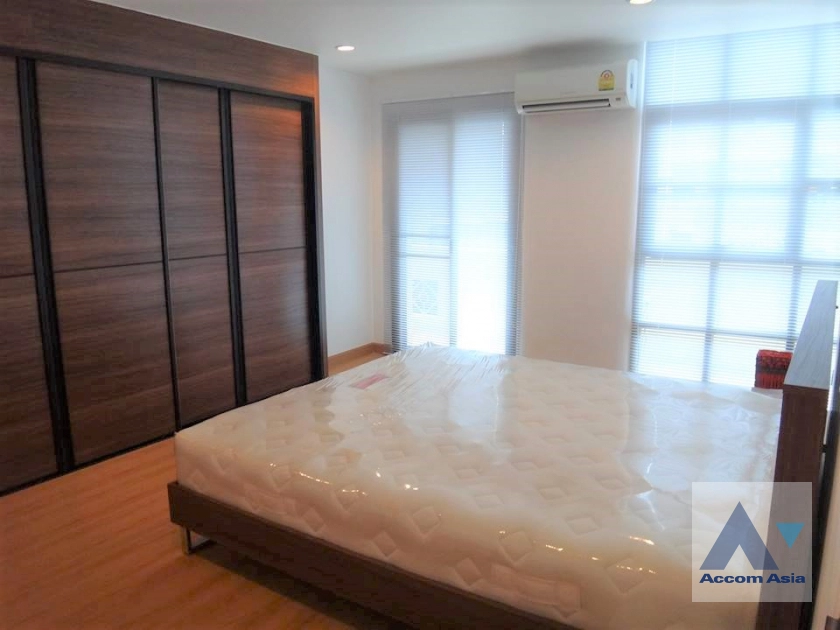 10  2 br Condominium for rent and sale in Silom ,Bangkok BTS Sala Daeng - MRT Silom at Silom Terrace AA45322