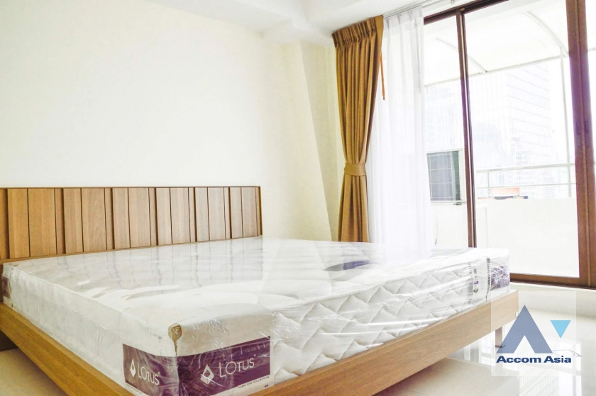 5  2 br Condominium For Rent in Silom ,Bangkok BTS Chong Nonsi at Diamond Tower AA45323