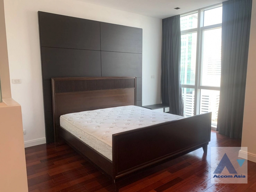 6  2 br Condominium For Sale in Ploenchit ,Bangkok BTS Ploenchit at Athenee Residence AA45325