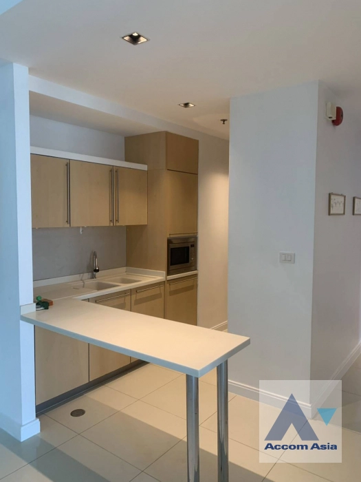 5  2 br Condominium For Sale in Ploenchit ,Bangkok BTS Ploenchit at Athenee Residence AA45325