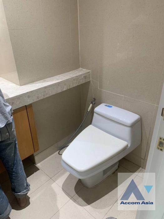 10  2 br Condominium For Sale in Ploenchit ,Bangkok BTS Ploenchit at Athenee Residence AA45325