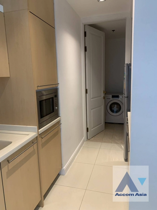 9  2 br Condominium For Sale in Ploenchit ,Bangkok BTS Ploenchit at Athenee Residence AA45325