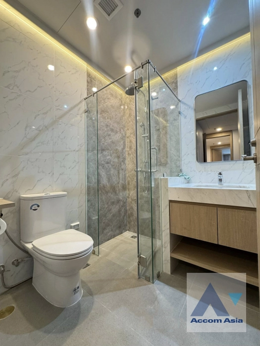 17  3 br Condominium For Rent in Silom ,Bangkok BTS Sala Daeng - MRT Silom at Royal Saladaeng AA45328