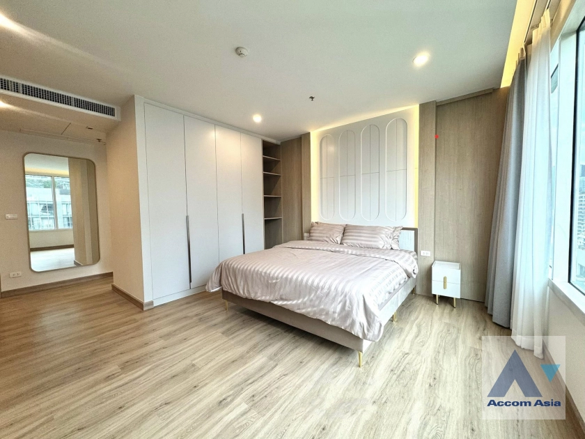 8  3 br Condominium For Rent in Silom ,Bangkok BTS Sala Daeng - MRT Silom at Royal Saladaeng AA45328
