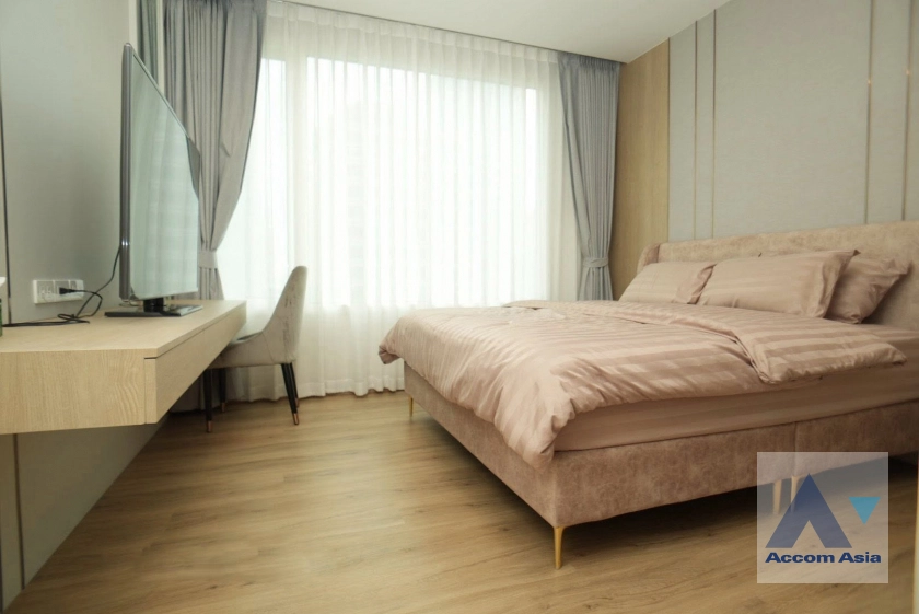 11  3 br Condominium For Rent in Silom ,Bangkok BTS Sala Daeng - MRT Silom at Royal Saladaeng AA45328