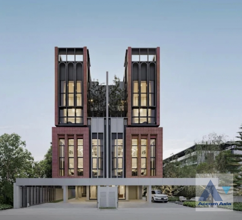 District Sukhumvit 77 House  3 Bedroom for Sale BTS On Nut in Sukhumvit Bangkok