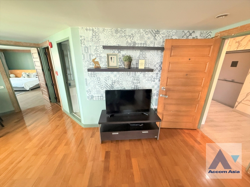 8  2 br Apartment for rent and sale in Sukhumvit ,Bangkok BTS Nana at Contemporary Lifestyle AA45345