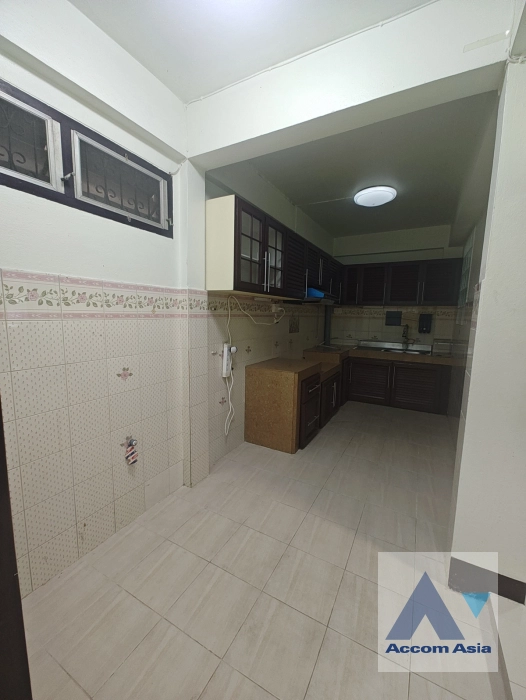 5  2 br House for rent and sale in Phaholyothin ,Bangkok BTS Ari AA45353