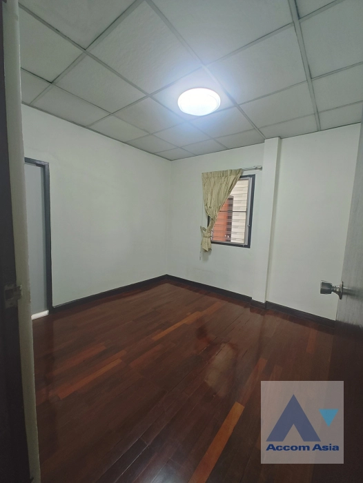 9  2 br House for rent and sale in Phaholyothin ,Bangkok BTS Ari AA45353