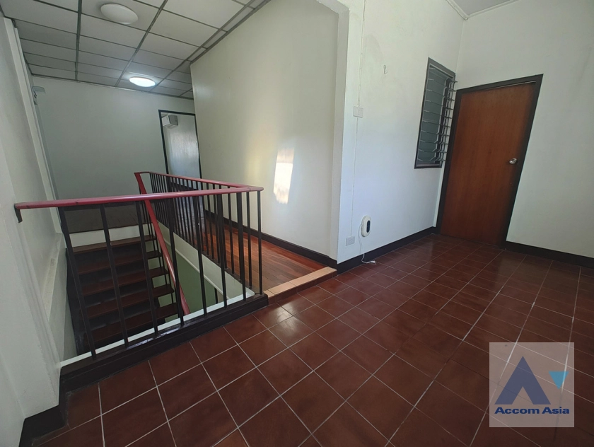 7  2 br House for rent and sale in Phaholyothin ,Bangkok BTS Ari AA45353