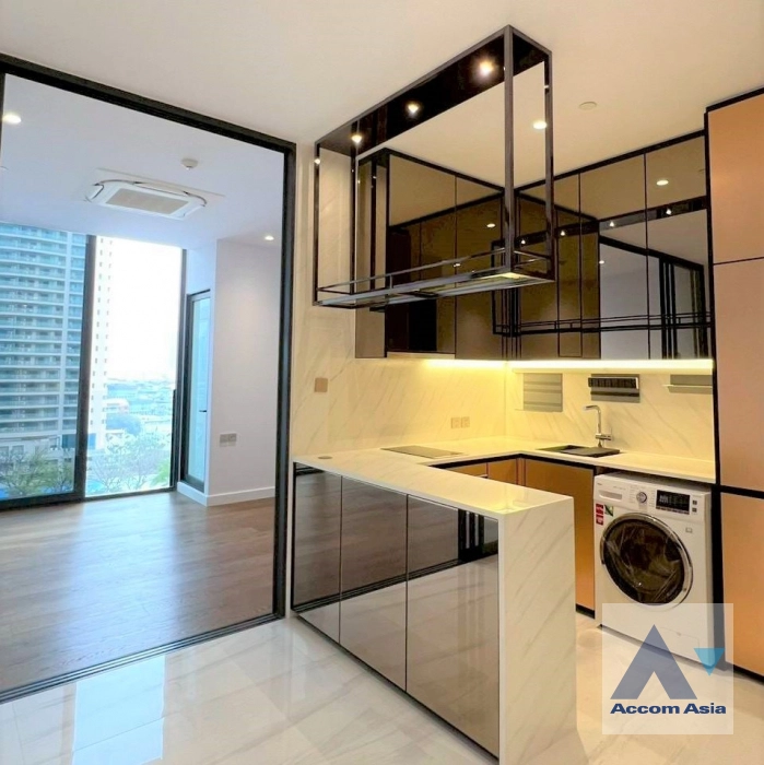 unit 1 Bedroom  Condominium For Sale in Sathorn, Bangkok  near MRT Lumphini - BTS Chong Nonsi (AA45355)