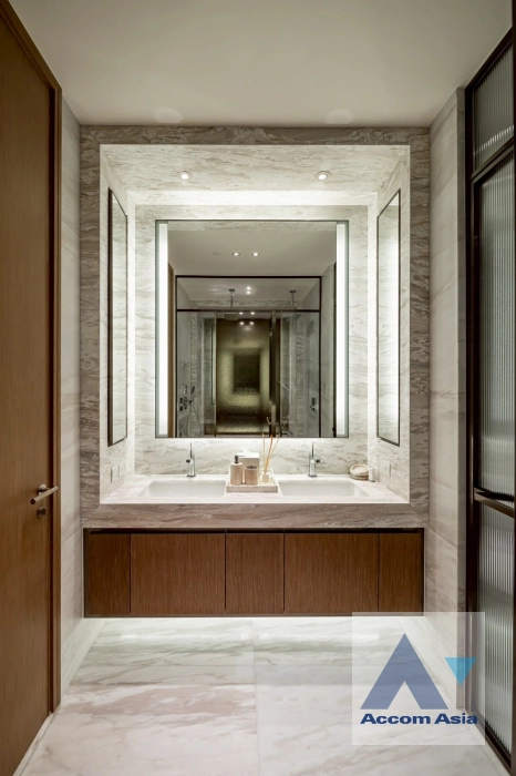 28  1 br Condominium for rent and sale in Ploenchit ,Bangkok BTS Chitlom at Scope Langsuan AA45361