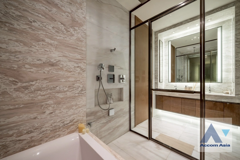 41  1 br Condominium for rent and sale in Ploenchit ,Bangkok BTS Chitlom at Scope Langsuan AA45361