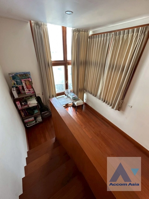 13  5 br House For Sale in Dusit ,Bangkok BTS Ari AA45364