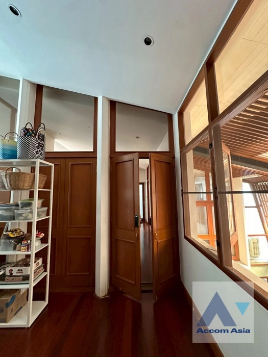 14  5 br House For Sale in Dusit ,Bangkok BTS Ari AA45364