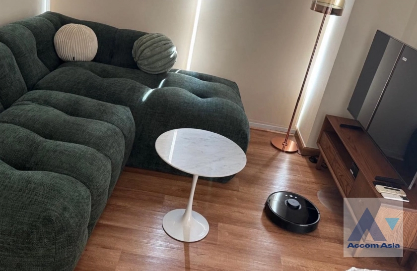 4  2 br Condominium for rent and sale in Sathorn ,Bangkok BRT Thanon Chan at The Lofts Yennakart AA45371