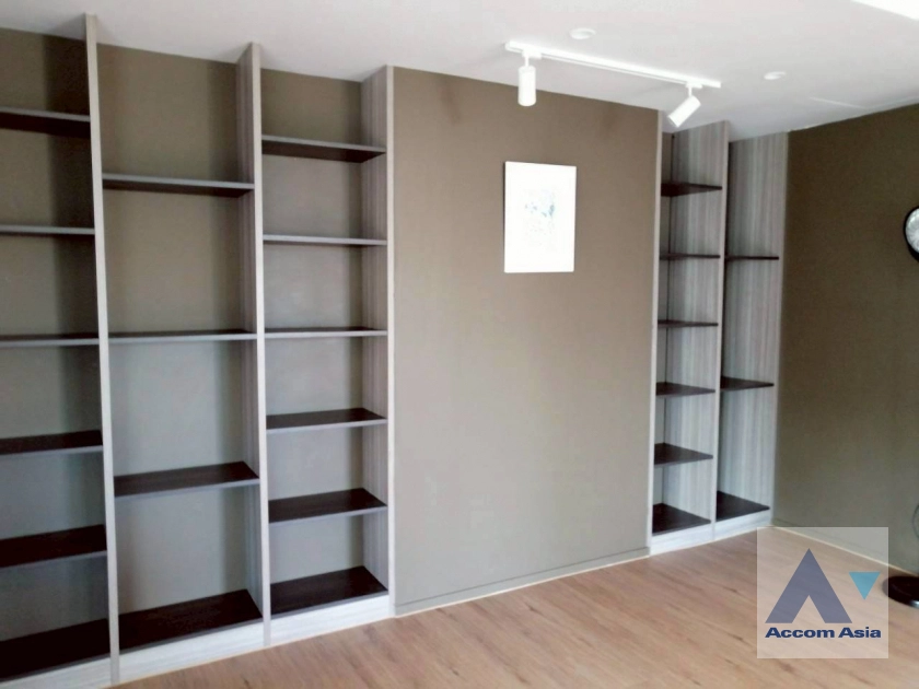 11  3 br Apartment for rent and sale in Sukhumvit ,Bangkok MRT Sukhumvit - BTS Asok at Contemporary Mansion AA45374