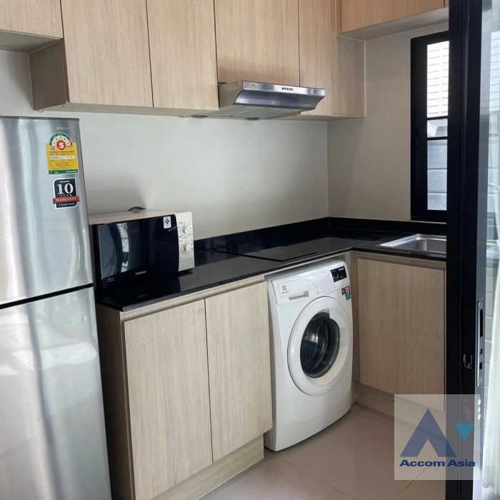 unitFully Furnished |  3 Bedrooms  Townhouse For Rent & Sale in Pattanakarn, Bangkok  near ARL Ramkhamhaeng (AA45375)