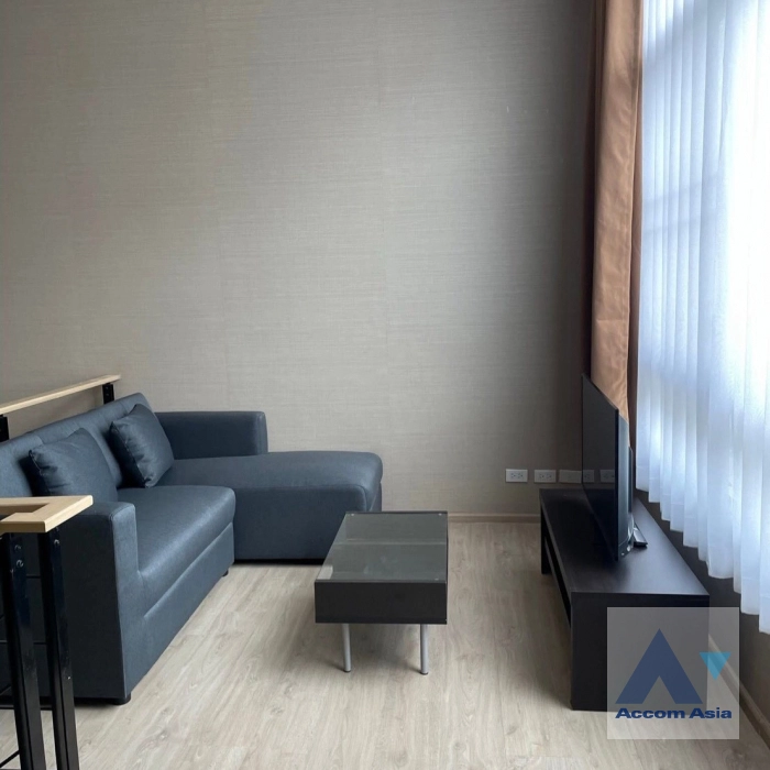 unitFully Furnished |  3 Bedrooms  Townhouse For Rent & Sale in Pattanakarn, Bangkok  near ARL Ramkhamhaeng (AA45375)