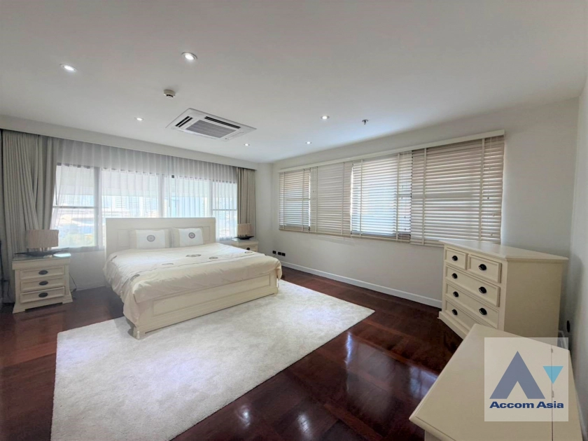 6  4 br Condominium For Rent in Sukhumvit ,Bangkok BTS Phrom Phong at Le Raffine Sukhumvit 24 AA45384