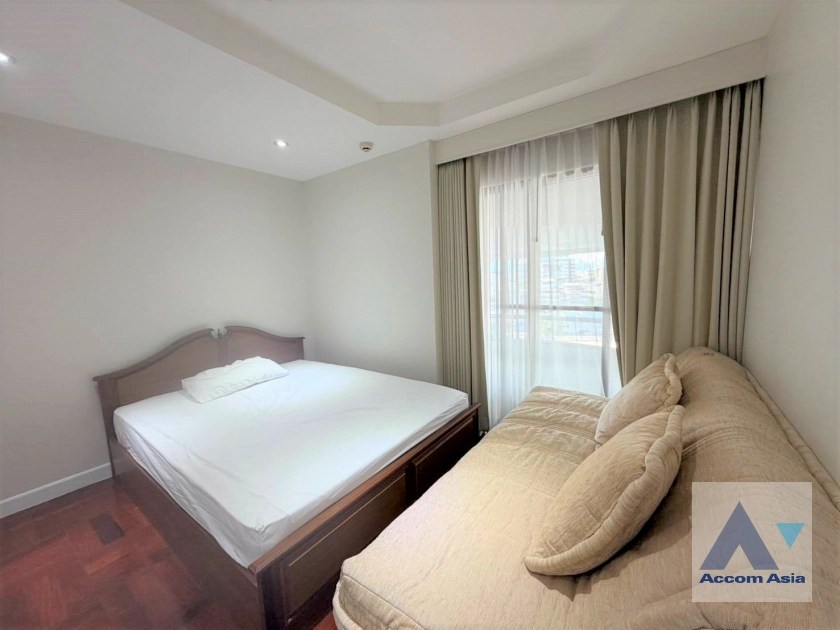 8  4 br Condominium For Rent in Sukhumvit ,Bangkok BTS Phrom Phong at Le Raffine Sukhumvit 24 AA45384