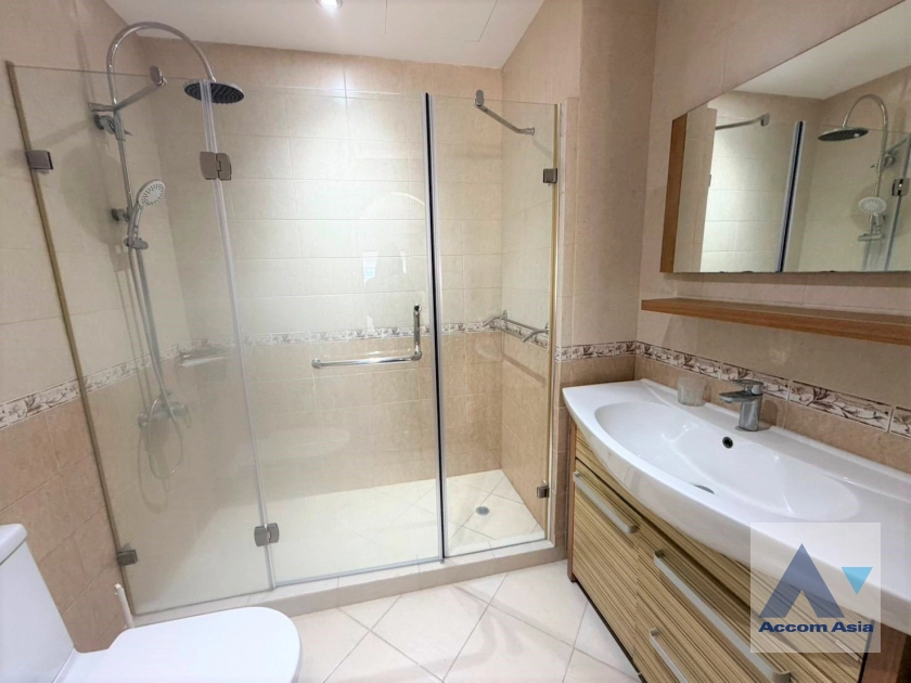 13  4 br Condominium For Rent in Sukhumvit ,Bangkok BTS Phrom Phong at Le Raffine Sukhumvit 24 AA45384