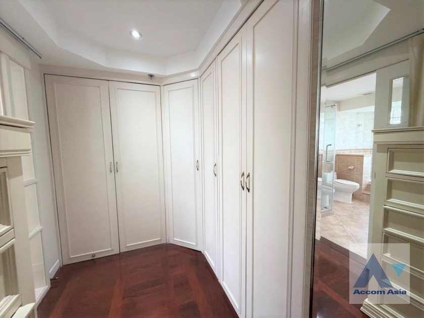 10  4 br Condominium For Rent in Sukhumvit ,Bangkok BTS Phrom Phong at Le Raffine Sukhumvit 24 AA45384