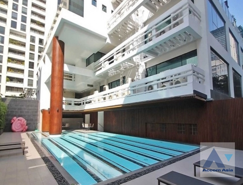 unitDuplex Condo |  3 Bedrooms  Condominium For Rent & Sale in Ploenchit, Bangkok  near BTS Chitlom (AA45385)