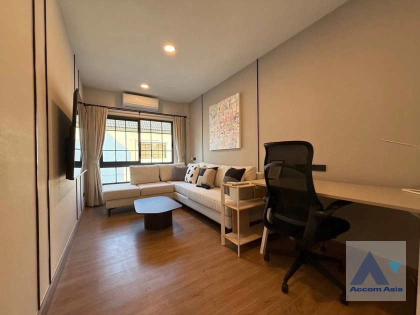 10  5 br House For Rent in Samutprakan ,Samutprakan  at Centro Bangna AA45386