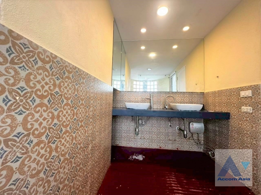 22  3 br Condominium for rent and sale in Sukhumvit ,Bangkok BTS Asok - MRT Sukhumvit at Windsor Tower AA45388