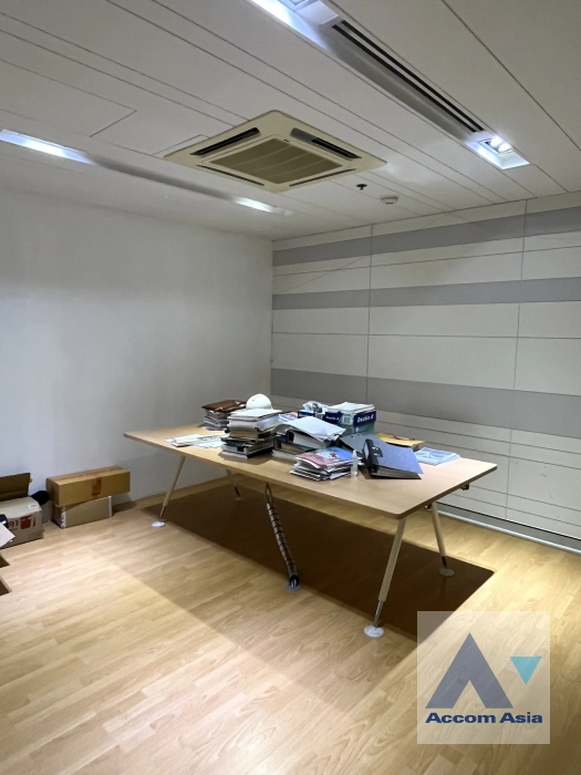 5  Office Space For Rent in Sukhumvit ,Bangkok BTS Phrom Phong at Richmond Building AA45390