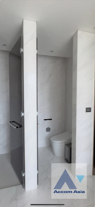 15  2 br Condominium For Rent in Ploenchit ,Bangkok  at The Residences at Sindhorn Kempinski Hotel Bangkok AA45392