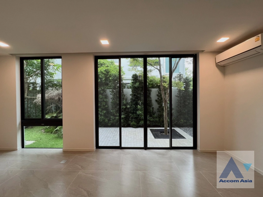 4  4 br House For Sale in Latkrabang ,Bangkok  at VIVE Krungthep Kreetha AA45397