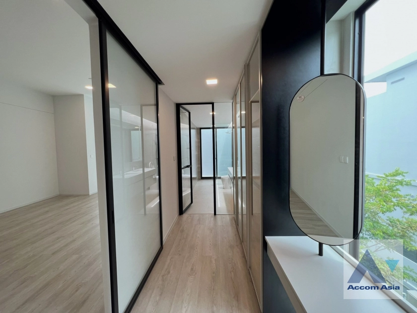 13  4 br House For Sale in Latkrabang ,Bangkok  at VIVE Krungthep Kreetha AA45397