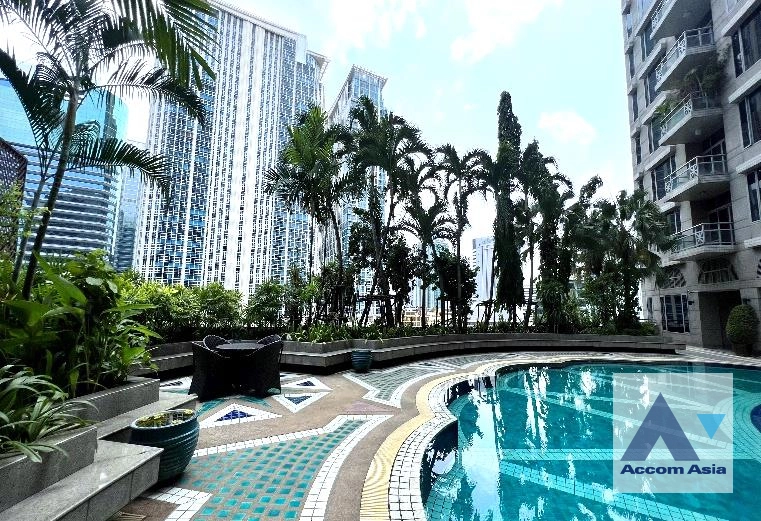 unit 2 Bedrooms  Condominium For Rent & Sale in Ploenchit, Bangkok  near BTS Ploenchit (AA45401)