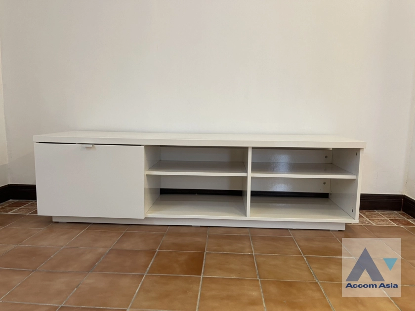 6  2 br House for rent and sale in Sathorn ,Bangkok  AA45405