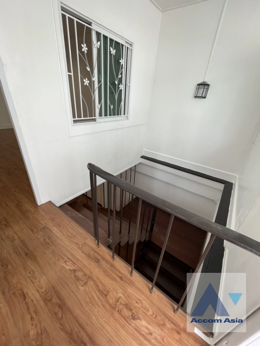 10  2 br House for rent and sale in Sathorn ,Bangkok  AA45405