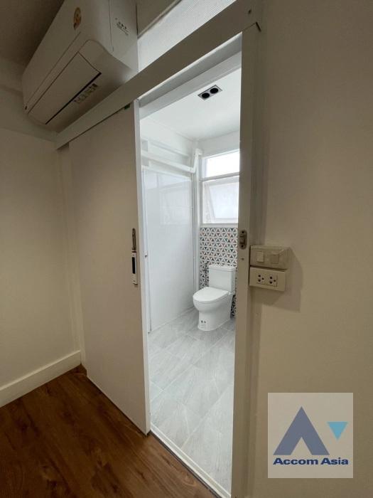 15  2 br House for rent and sale in Sathorn ,Bangkok  AA45405