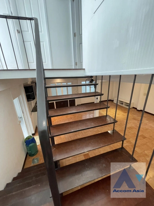 9  2 br House for rent and sale in Sathorn ,Bangkok  AA45405