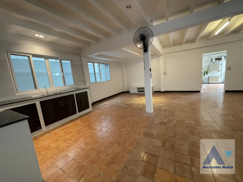 unit 2 Bedrooms  House For Rent & Sale in Sathorn, Bangkok  (AA45405)