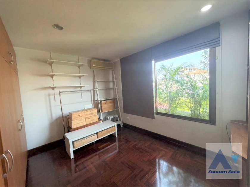 8  2 br Condominium For Sale in Sathorn ,Bangkok MRT Lumphini at Supreme Place AA45407
