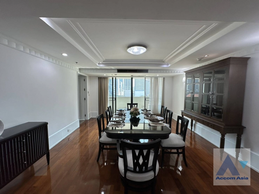 4  3 br Apartment For Rent in Sukhumvit ,Bangkok BTS Nana at Charming view of Sukhumvit AA45421